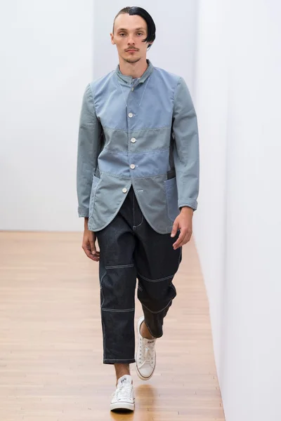 Look 35
